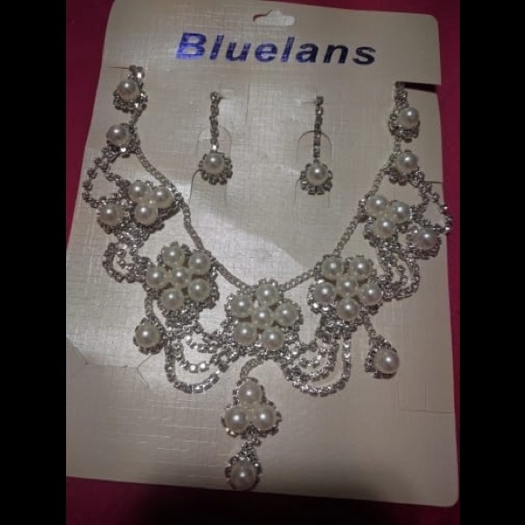 2021 Rhinestone Crystal Faux Pearl Necklace+Earrin - Picture 5 of 6